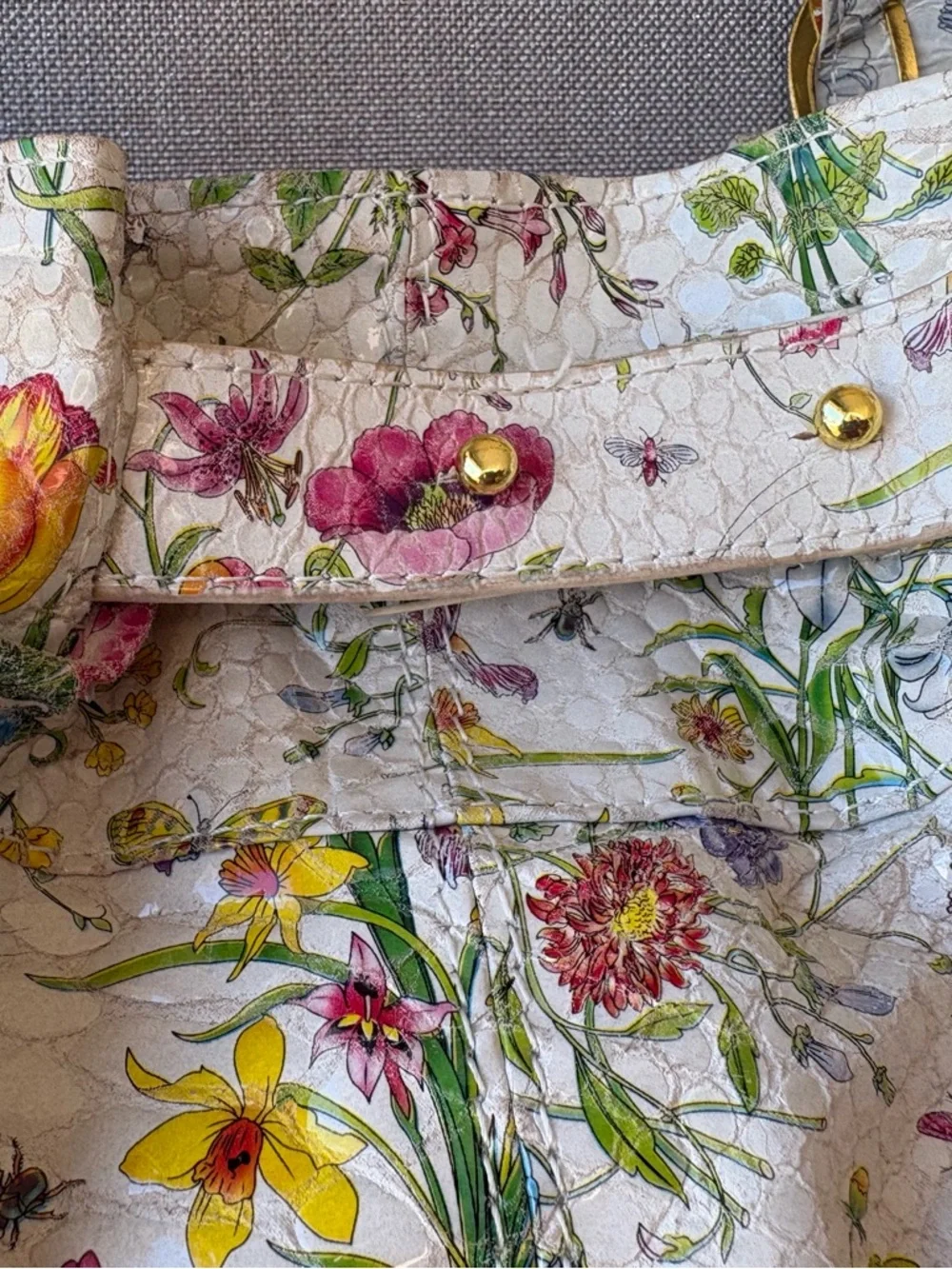 Big Buddha Floral Print Shoulder Bag in White with Multicolor Flowers - Picture 5 of 14
